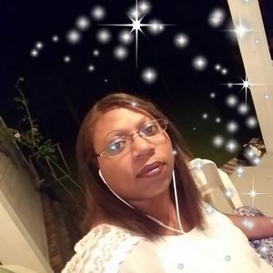 Meet your Posher, Felicia